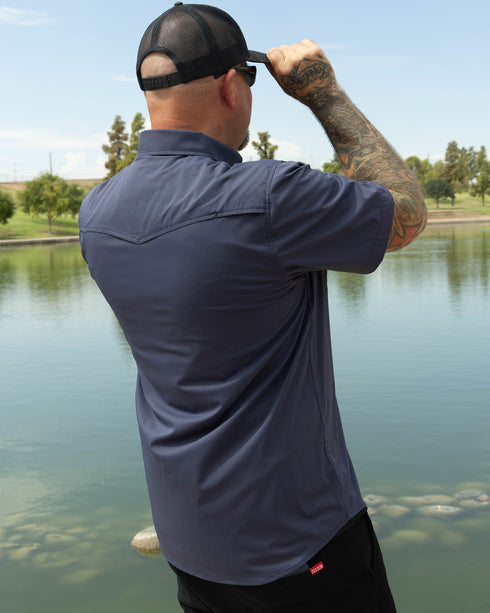 OUTDOORSMAN PERFORMANCE SHORT SLEEVE NAVY BUTTON UP - MENS